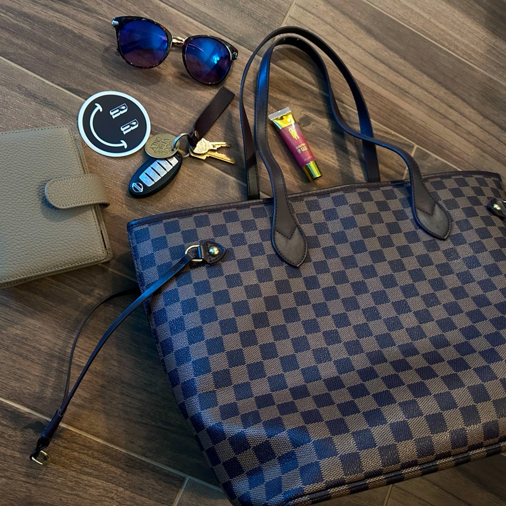 Daisy Rose Checkered Tote